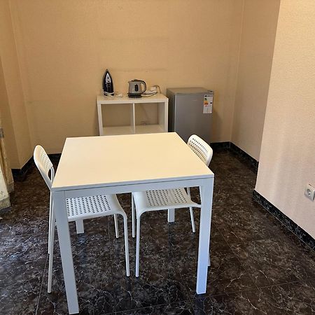 Almeria Centro Habitacion Privada En Apartamento Compartido Exteriör bild