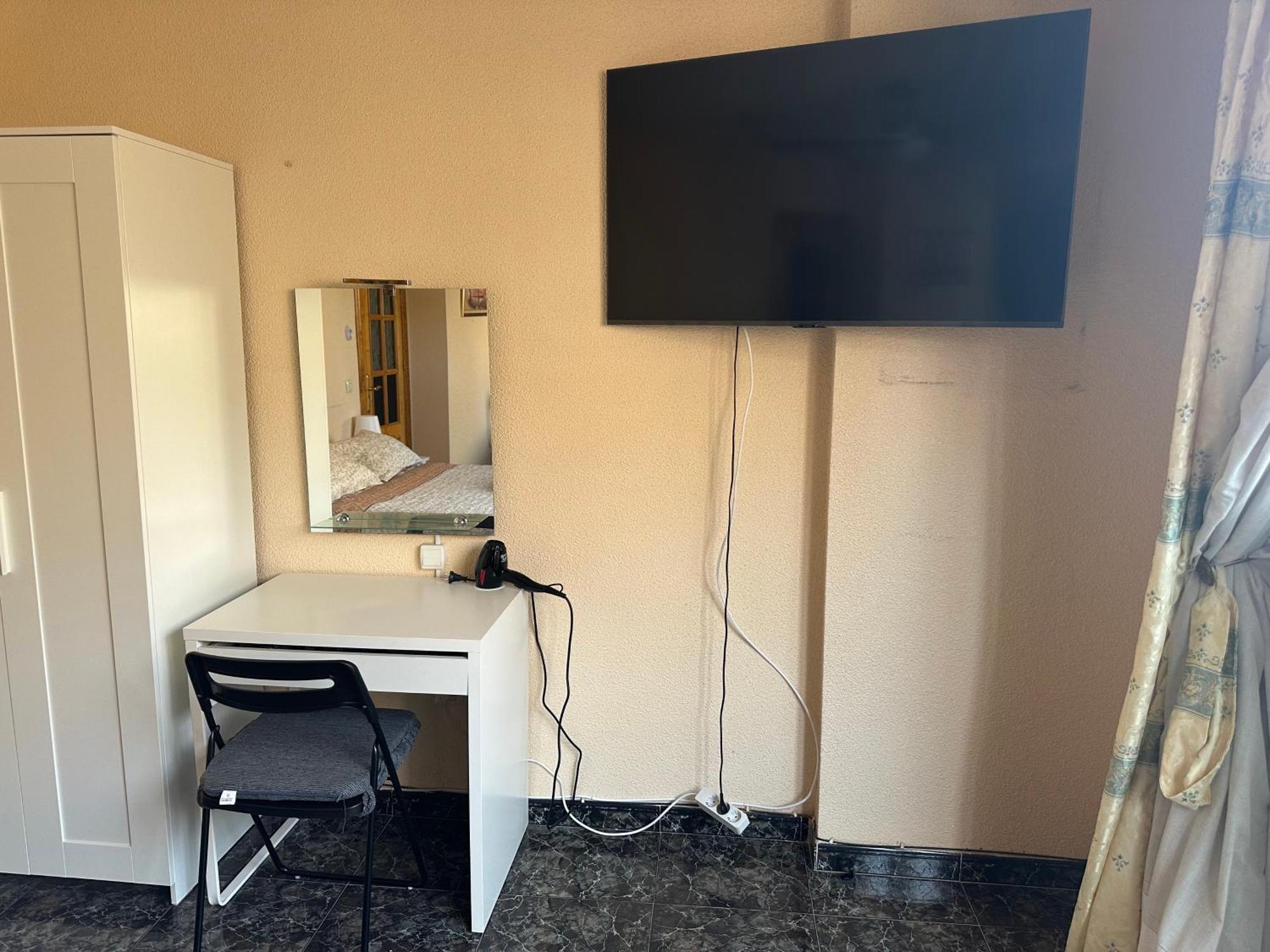 Almeria Centro Habitacion Privada En Apartamento Compartido Exteriör bild