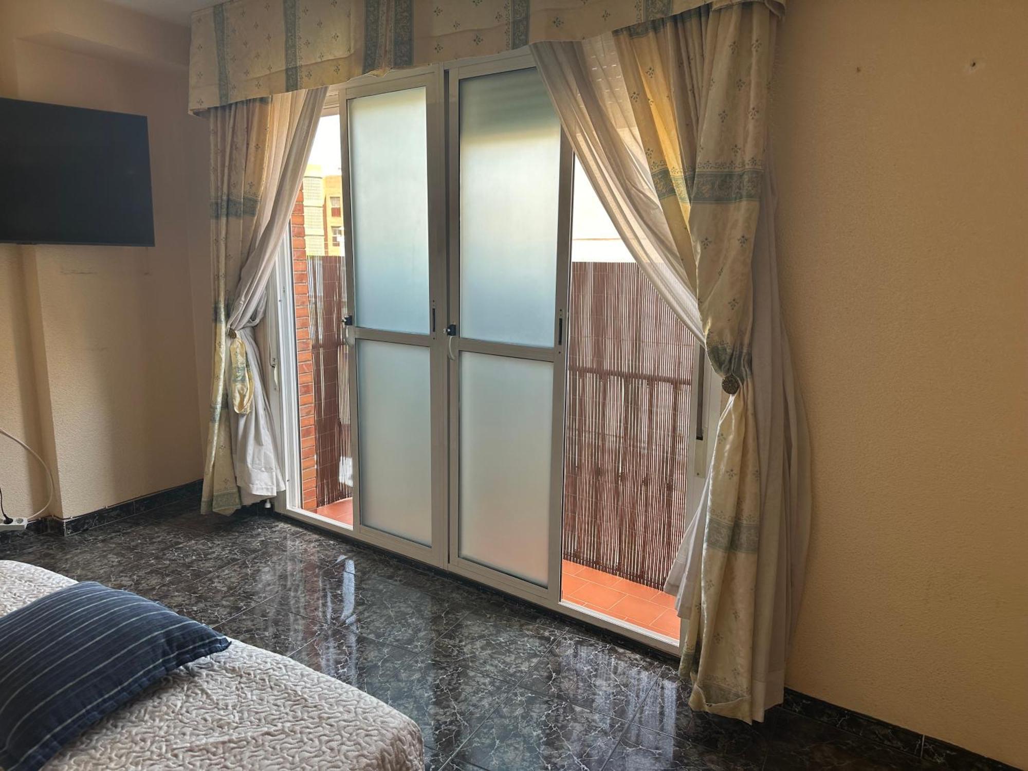 Almeria Centro Habitacion Privada En Apartamento Compartido Exteriör bild