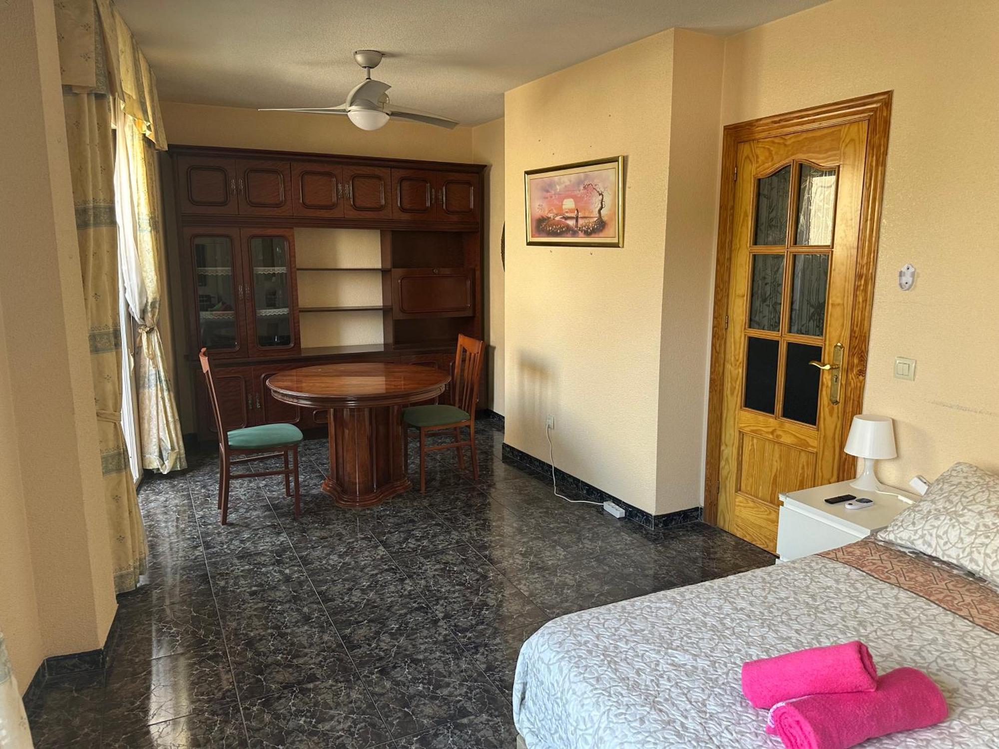 Almeria Centro Habitacion Privada En Apartamento Compartido Exteriör bild